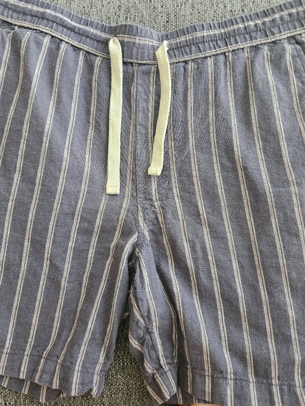 Grey striped linen drawstring waist pockets casual shorts M